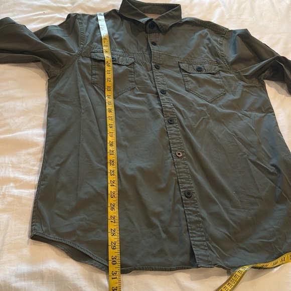 Howe ⭐️🎈shirt - Picture 7 of 7